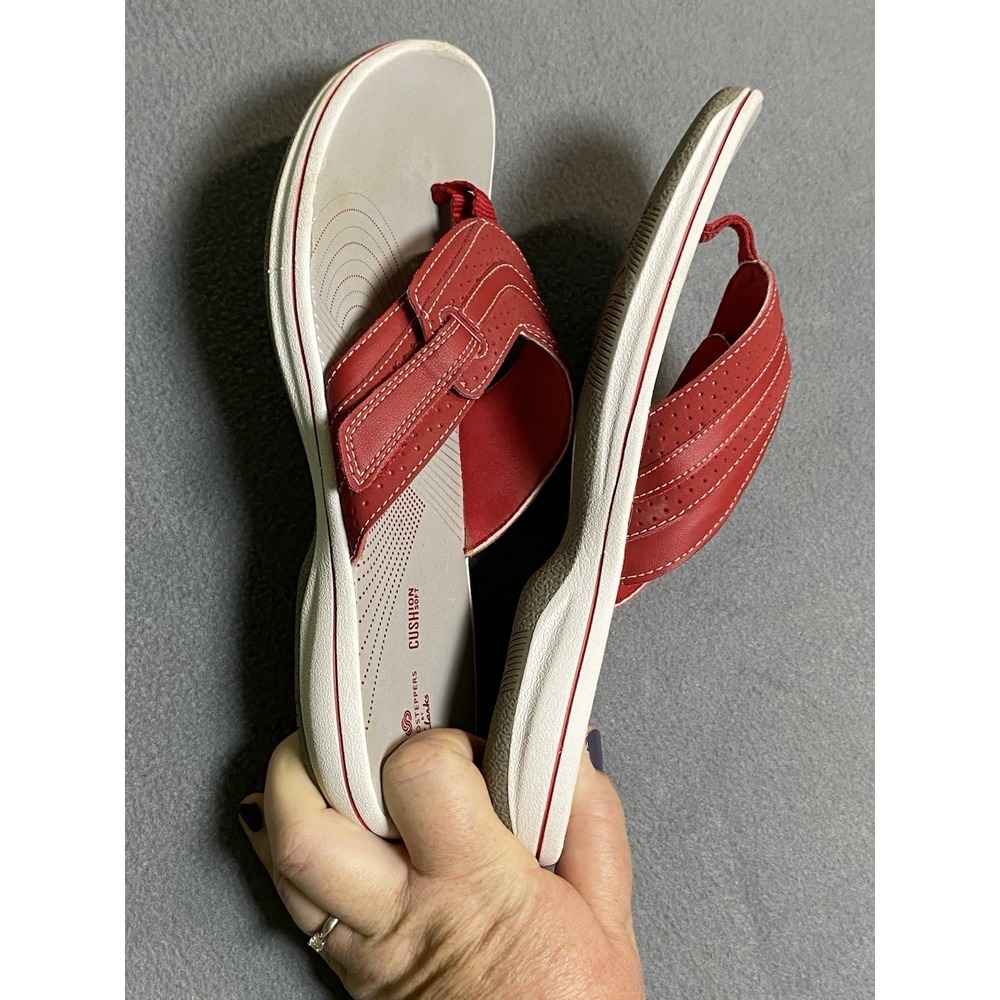 Clark's Cloud Steppers Women's Size 8M Cushioned Soft Flip Flops Red/ Gray - Picture 7 of 7